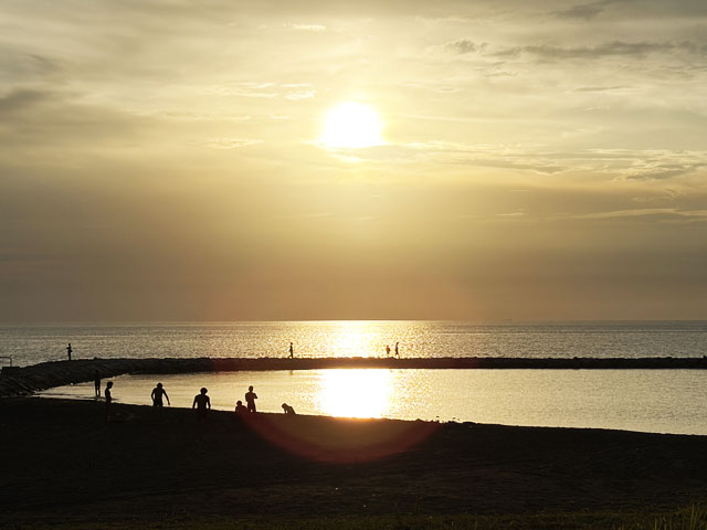 海に沈む夕日